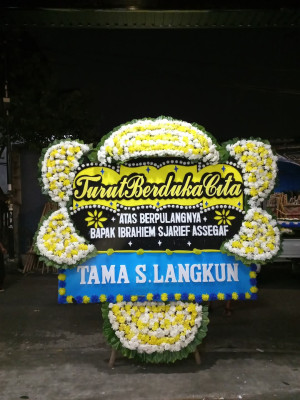 Papan Bunga Duka di Sarijadi